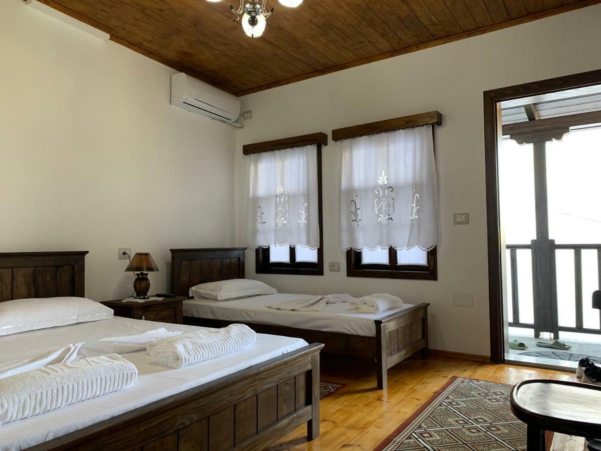 Guest House Genti Berat Phòng bức ảnh